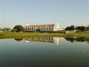 Club Mahindra Kensville Golf Resort Αχμπανταμπάντ Εξωτερικό φωτογραφία